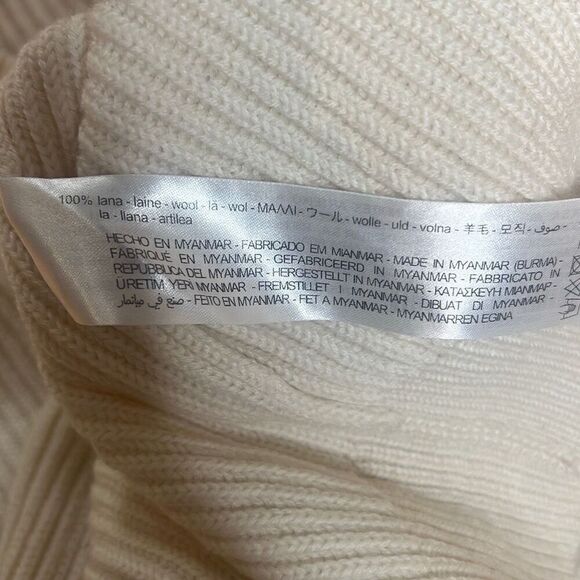 Zara White Wool V-neck Ribbed Sweater - Picture 11 of 11